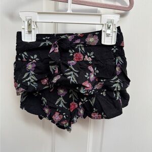 NWOT Crazy 8 12-18M Girls Black Floral Ruffle Shorts